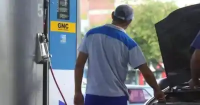 El frío extremo amenaza con dejar sin GNC a taxistas y remiseros de Jujuy