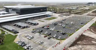 El Aeropuerto de Rosario suma accesos y estacionamiento: los cambios que mejoran la experiencia