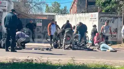 Dos motos chocaron de frente y una nena de 13 años terminó en terapia