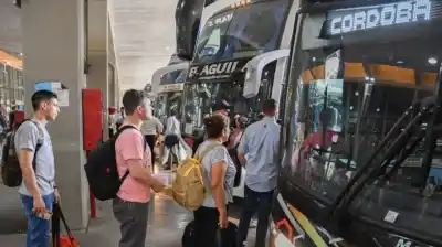 Las empresas de colectivos del interior ponen fecha a la reducción de servicios