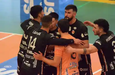 Monteros Vóley se enfrenta a Vélez Sarsfield en la Capital Tucumana