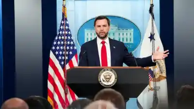 El vicepresidente de EE.UU. se prepara para viajar a Suiza en medio de la crisis por el estrecho de Ormuz