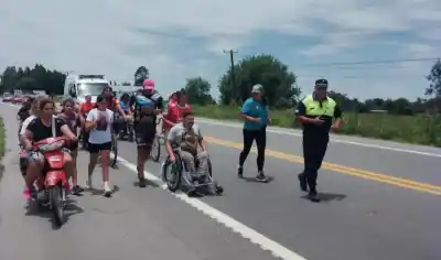René Barrionuevo pasó por Monteros en su peregrinación a Catamarca en silla de ruedas