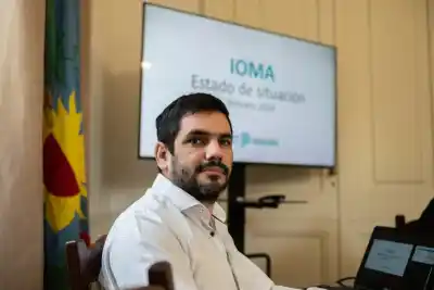 Le dijo “parásitos” a los médicos y ahora la AMP lo intimó: tiene 48 horas para rectificarse