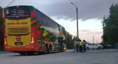 Tragedia en la ruta: Murió un “Trabajador Golondrina” tucumano tras caer de un colectivo
