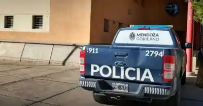Volcó en Malargüe manejando una camioneta y dejó tres heridos: todos menores de edad