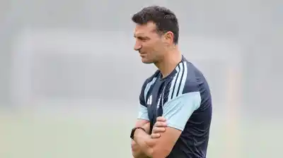 Los dos rompecabezas que Scaloni no termina de resolver en la Selección Argentina