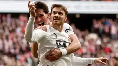 River ya tiene el acuerdo con Fiorentina, pero Beltrán duda: ¿vuelve o sigue en Europa?