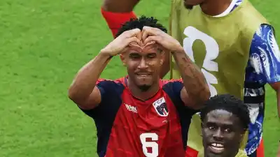 El gol de tiro libre que silenció a Uruguay: ¿quién es Kevin Pina?