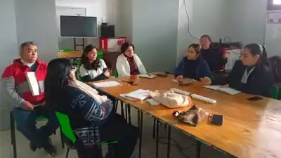 Capacitan a personal municipal de La Banda en vacuna clave contra la meningitis tuberculosa