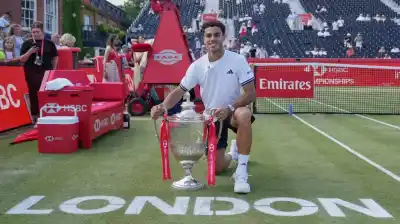 El salto imparable de Cerúndolo: de la hazaña en Queen’s a escalar en el ranking ATP