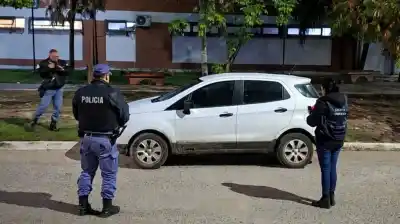Una mujer llegó sin vida al hospital de Formosa y lo que hallaron en su auto desató una investigación