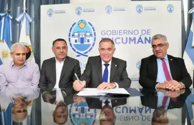 El Gobierno firmó una nueva recomposición salarial con el Frente Gremial Docente