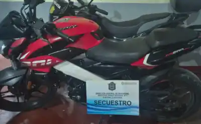 Viajaba en moto por Salta y un control de rutina destapó un insólito secreto judicial
