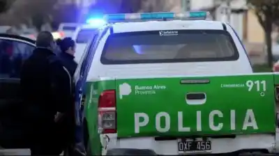 Iban camino al colegio cuando los interceptaron: el desenlace fue fatal para un adolescente
