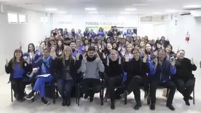 Salud y Educación se unen para capacitar a agentes sanitarios en lengua de señas