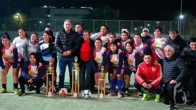 Lanzan el Torneo Clausura de Fútbol Femenino en La Banda con 14 equipos y entrada gratuita