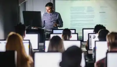 Docentes de Monteros recibieron formación en prevención digital