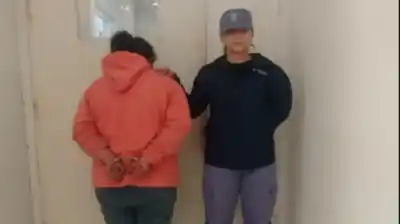 Misterio en Pampa del Indio: hallan muerto a un hombre con varias puñaladas y una mujer detenida