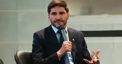 Pullaro: “Vamos a recomponer” salarios en el segundo semestre