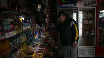 Se quedaron sin luz en plena alerta por frío extremo: el drama de miles de vecinos del sur del Conurbano