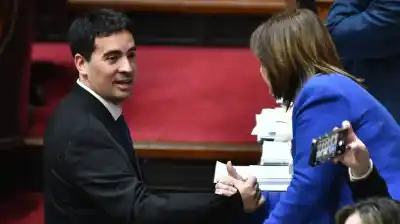El plan del Gobierno para que el debut del nuevo vocero sea “contundente”: las reformas que prepara