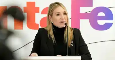 Feroz cruce del gobierno provincial contra una jueza: “Si es tan bueno, llevátelo a tu casa”