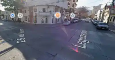 En segundos le robaron todo de la camioneta en pleno centro salteño