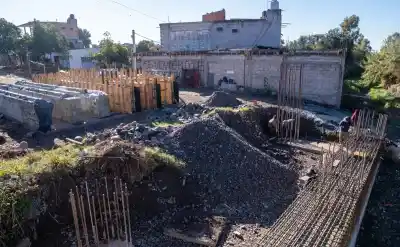 Así avanza el puente que promete cambiar la conexión en Alto Comedero