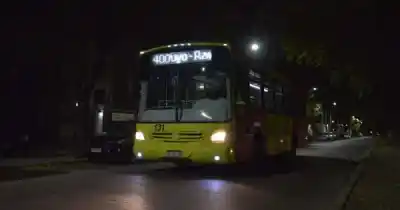 ¿Colectivos que paren donde vos quieras? La propuesta que busca cuidar a los mendocinos de noche