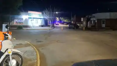Trabajaba en una obra y un grupo lo atacó a martillazos: la víctima está grave