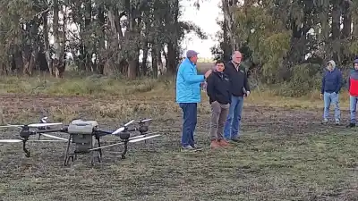El carnet que necesitan los productores para volar drones en el campo: se dictó la primera capacitación en Tres Arroyos