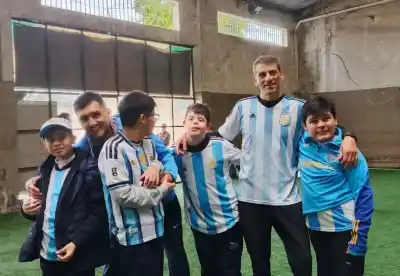 En Jujuy, una escuelita de fútbol inclusiva les devuelve la sonrisa a chicos con autismo
