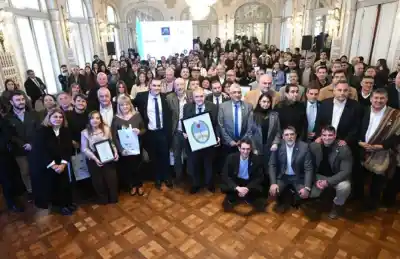 El sello que identifica a Tucumán: Jaldo encabezó una nueva entrega de certificaciones de Marca Tucumán