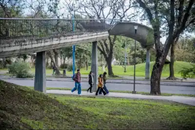 Adiós al puente del lago San Miguel: lo removerán por completo tras detectar fisuras y corrosión