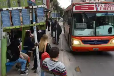 Confirmado: el boleto de colectivo en la Capital sube a $1.700, ¿cuándo empieza a regir?