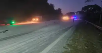 Un camión perdió su carga en la Ruta 9/34 y la escena sorprendió a todos