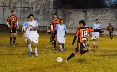 Con un 3 a 0 de antología, Altos Hornos Zapla se aseguró un lugar en el Torneo Regional