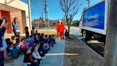 La visita que cambió la mirada de los niños sobre los recolectores de residuos