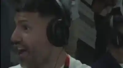 La reacción que no viste: el festejo del Kun Agüero que se volvió viral tras el golazo de Messi