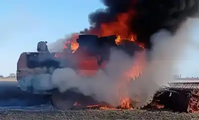 Una manguera suelta y el escape caliente: así se incendió una cosechadora en Gastona Norte