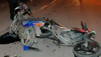 Dos motos chocaron de frente en Guasayán: un hombre en coma inducido y dos menores internadas