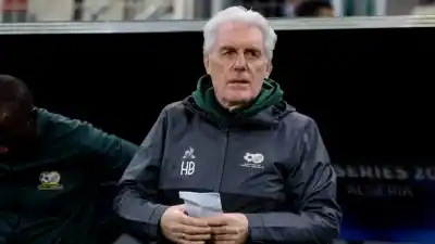 El DT que sufrió a Maradona y ahora hace historia con Sudáfrica: la historia de Hugo Broos