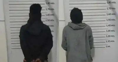 Se metieron por un tragaluz y escaparon por los techos: el insólito escondite de uno de los ladrones