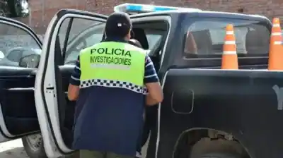 Agredió a su hija con un cuchillo y la amenazó: lo detuvieron en el barrio 27 de Febrero