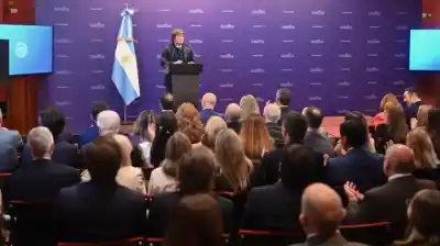 Reunión clave en Casa Rosada: Milei, Karina y Santilli se juntan con legisladores de LLA