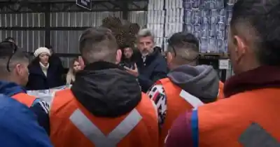 Así es la única fábrica del país que funciona dentro de una cárcel y que visitó Ulpiano Suarez