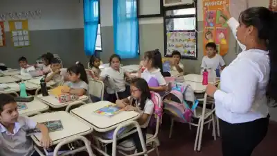 ¿Clases suspendidas por la Selección? Lo que dijo Educación sobre el viernes
