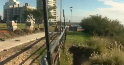 Sangre en la oreja y un pedido desesperado: el insólito accidente que terminó en la barranca del Barquito