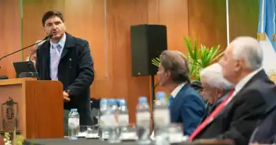 Inauguraron un megaedificio de Justicia en Santa Fe: Pullaro apuntó contra dos ausencias y lanzó una frase que hizo eco